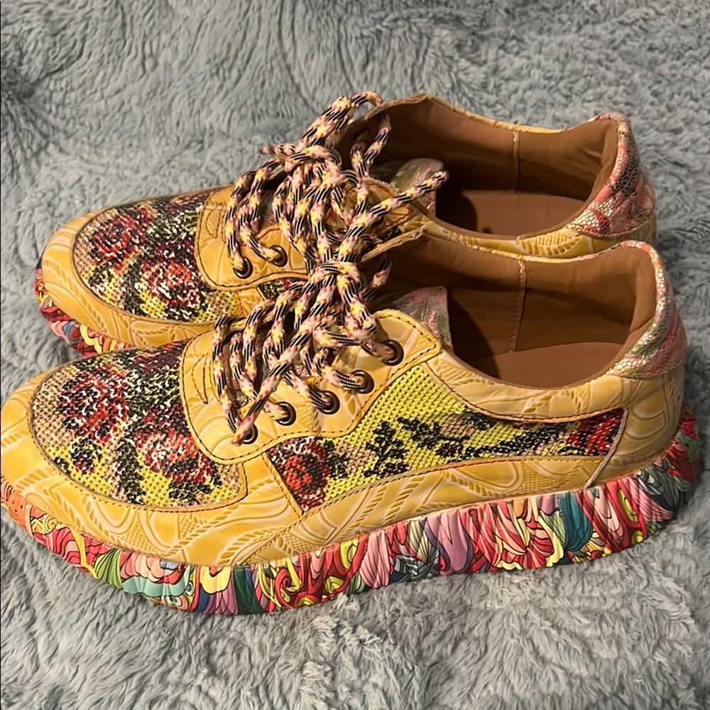 Yellow Canvas Sneakers with Floral Pattern - Picture 2 of 4